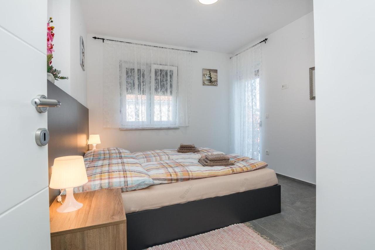 ויר Apartment Spanic 1 מראה חיצוני תמונה