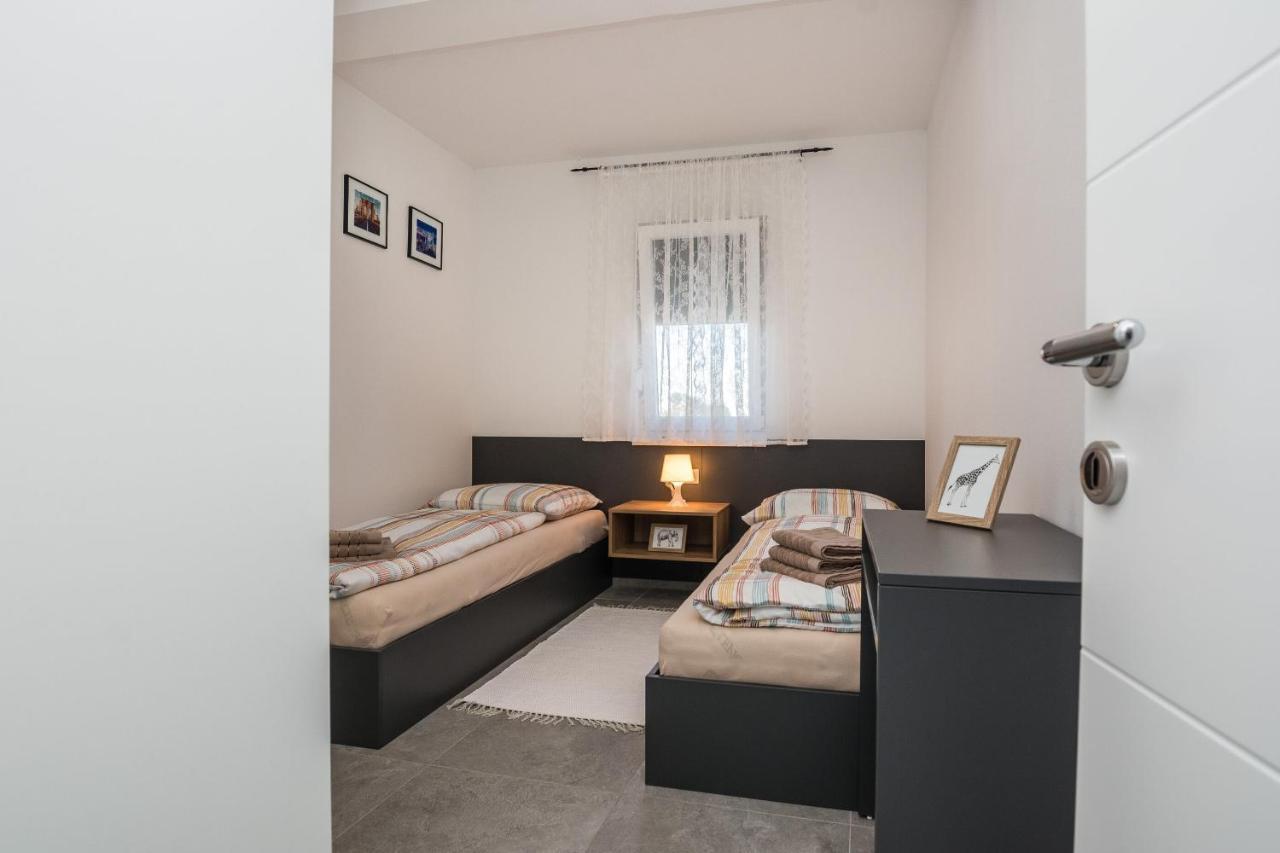 ויר Apartment Spanic 1 מראה חיצוני תמונה