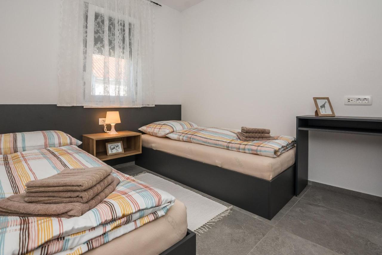 ויר Apartment Spanic 1 מראה חיצוני תמונה